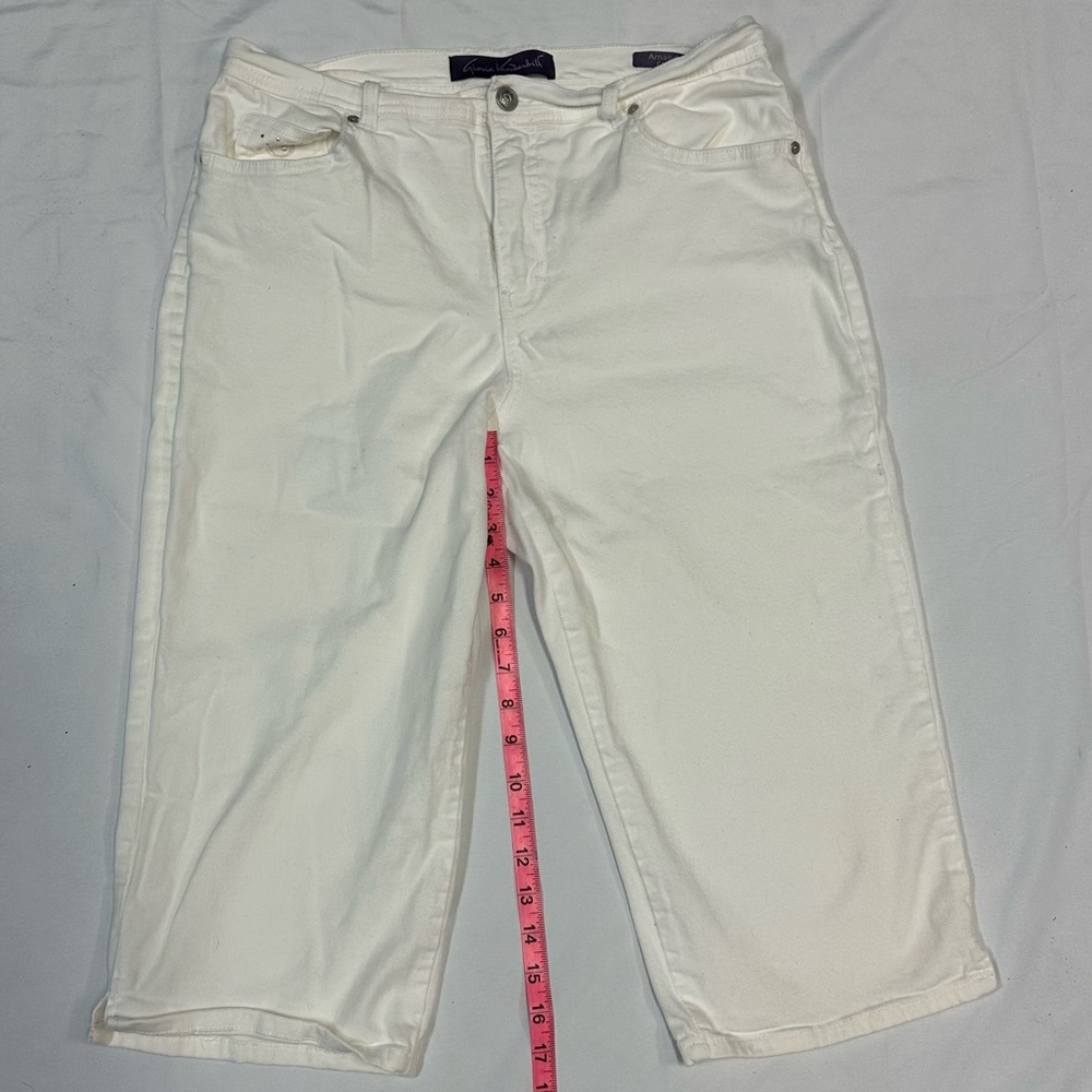 Gloria Vanderbilt Long White Shorts | Embellish Pockets | Ladies Size 12 Vintage - Picture 6 of 7